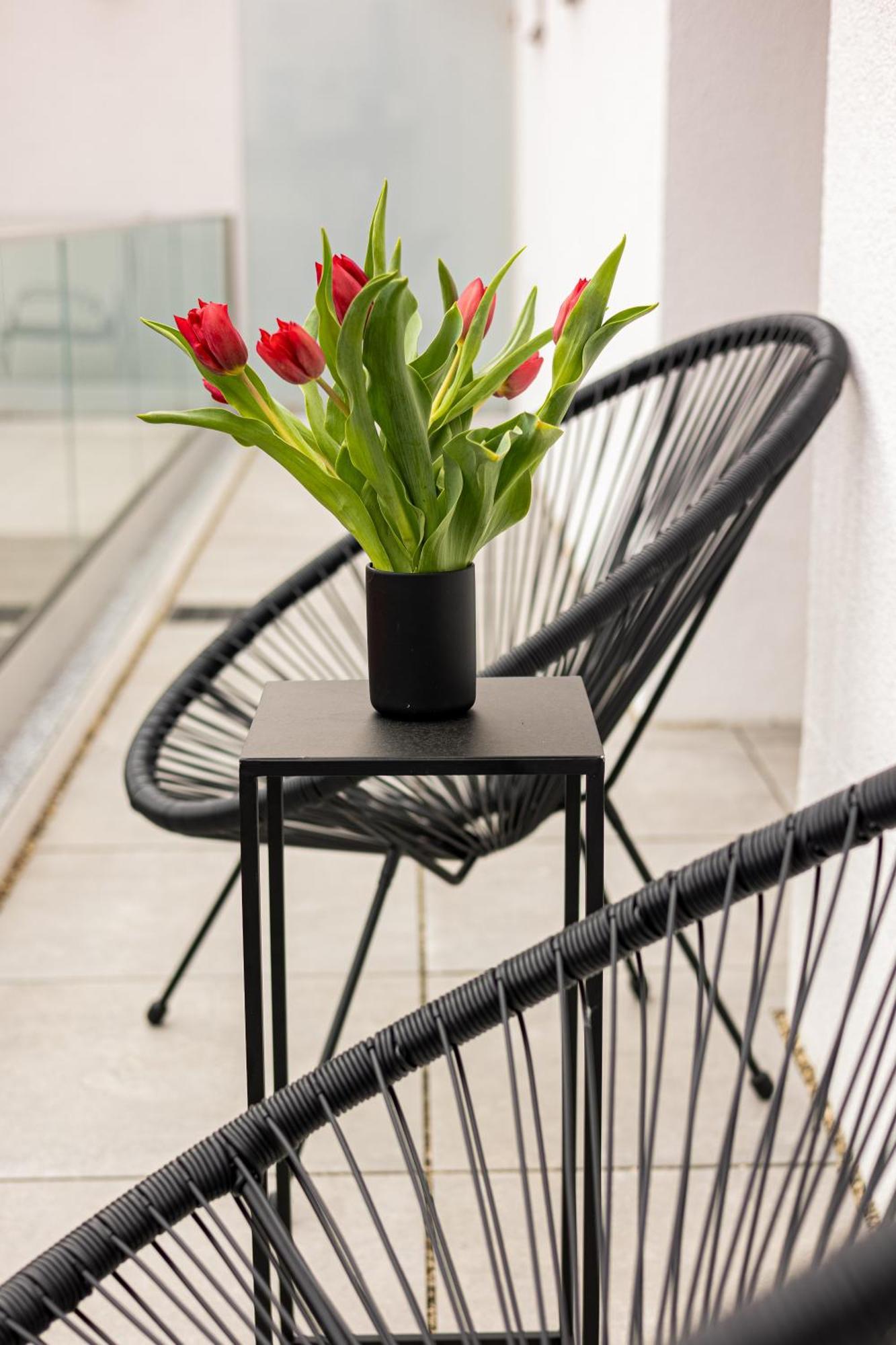 Peak Aparthotel - Old Town - By Cityhost Braşov Exterior foto